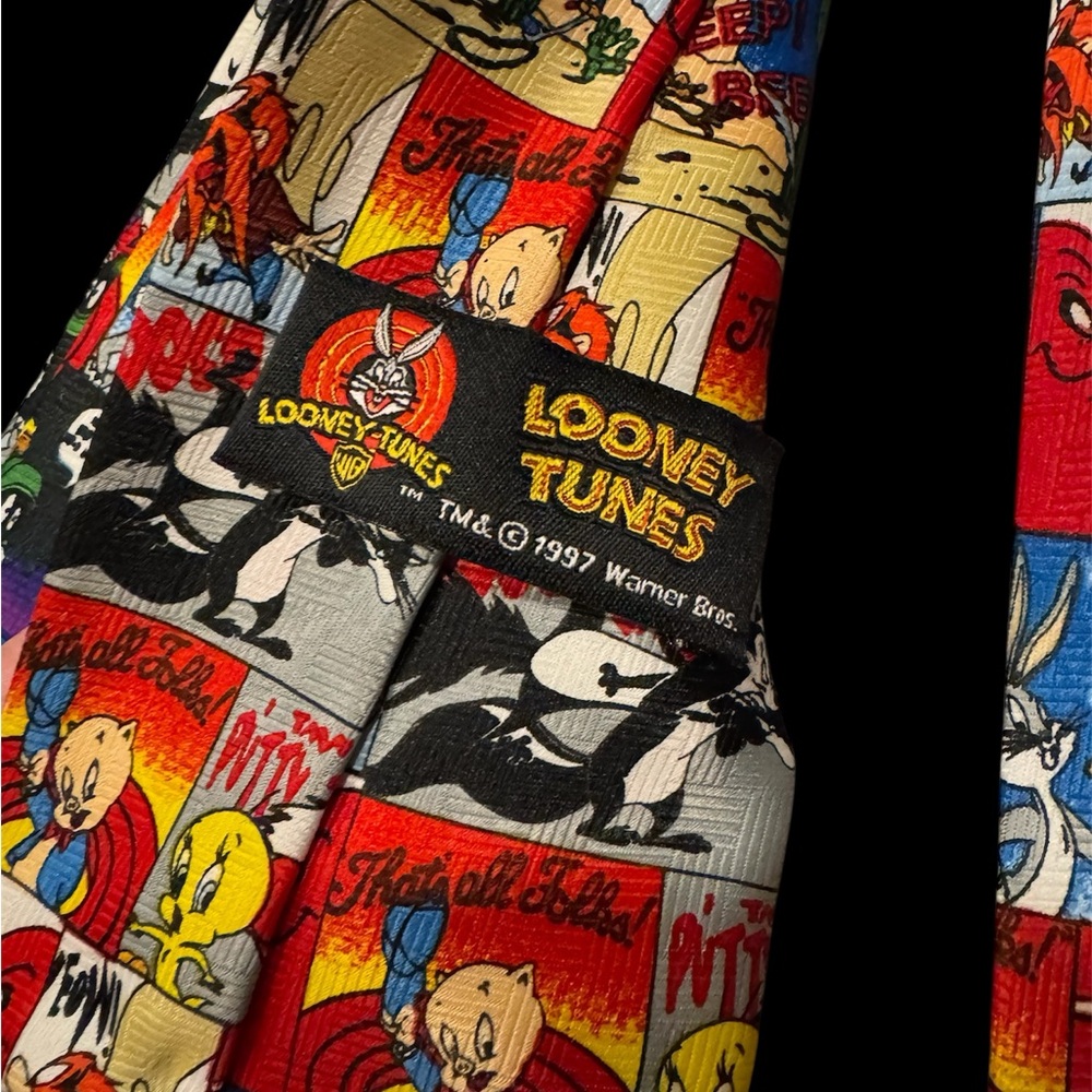 90’s Looney Tunes tie Yosemite Sam Bugs Bunny Pepe Le Pew novelty ties
